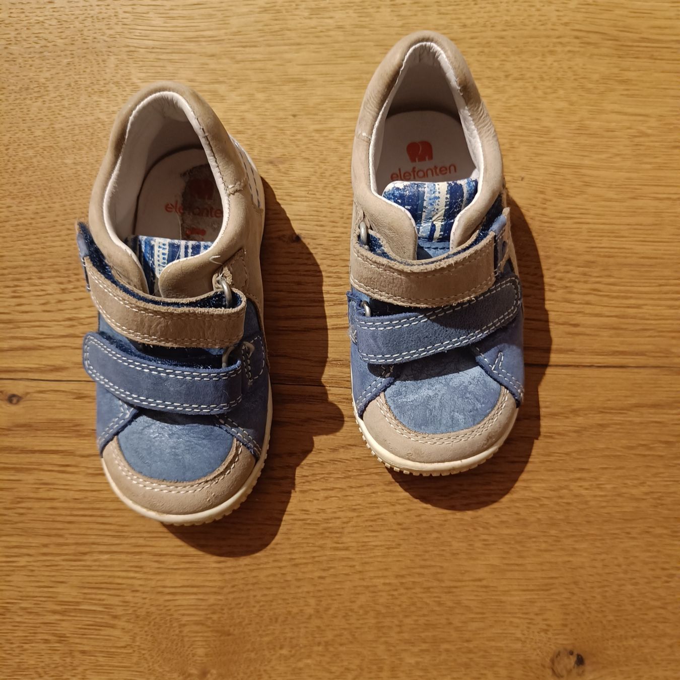 Elefanten Schuhe für Jungen: Schuhe Grösse 21 – Gebraucht aus Jaberg von urig17.