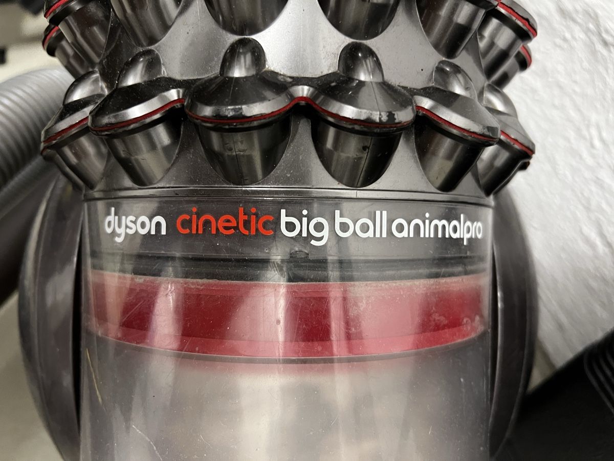 Dyson Staubsauger & Zubehör: Dyson Staubsauger – Gebraucht aus Ittigen von car_9r2m 2