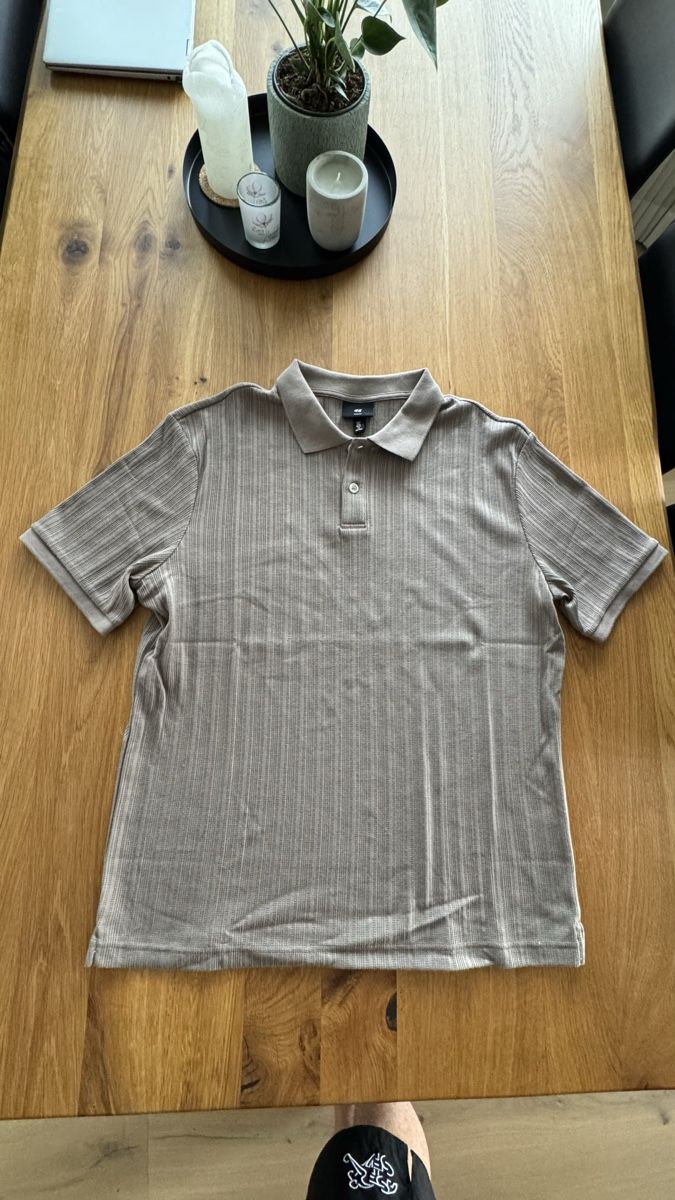 H&M Polos: Herren Polo, khaki, Gr. L – Neuf avec emballage d'origine à Sursee par Janst88