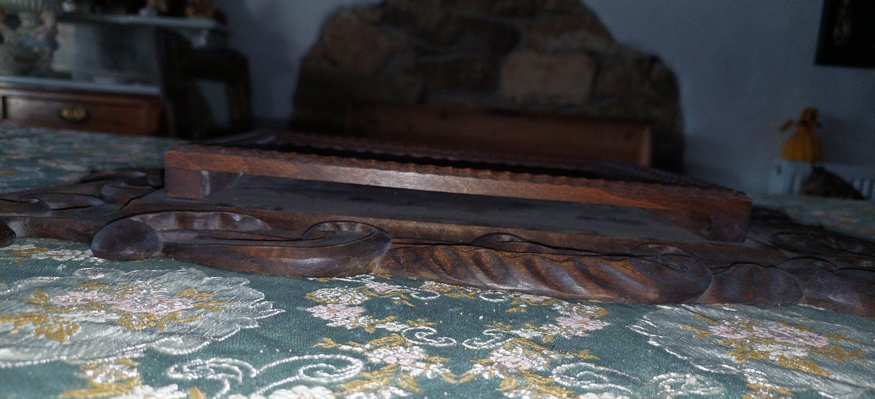 Cornici: Antiker Holz-Rahmen mit Schnitzerei – Usato da Siblingen venduto da rantiques 4