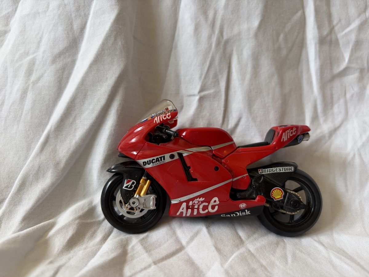 Maisto Modellini d'auto: Moto GP Maisto Dreierpack – Usato da Ueken venduto da arm_q6tz 1