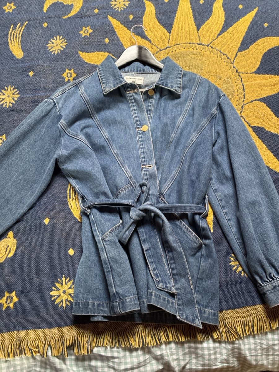 Vestes: Veste denim La petite Étoile 🌟 taille 3 – Neuf (Voir description) à St-Maurice par cry_tgq8 1