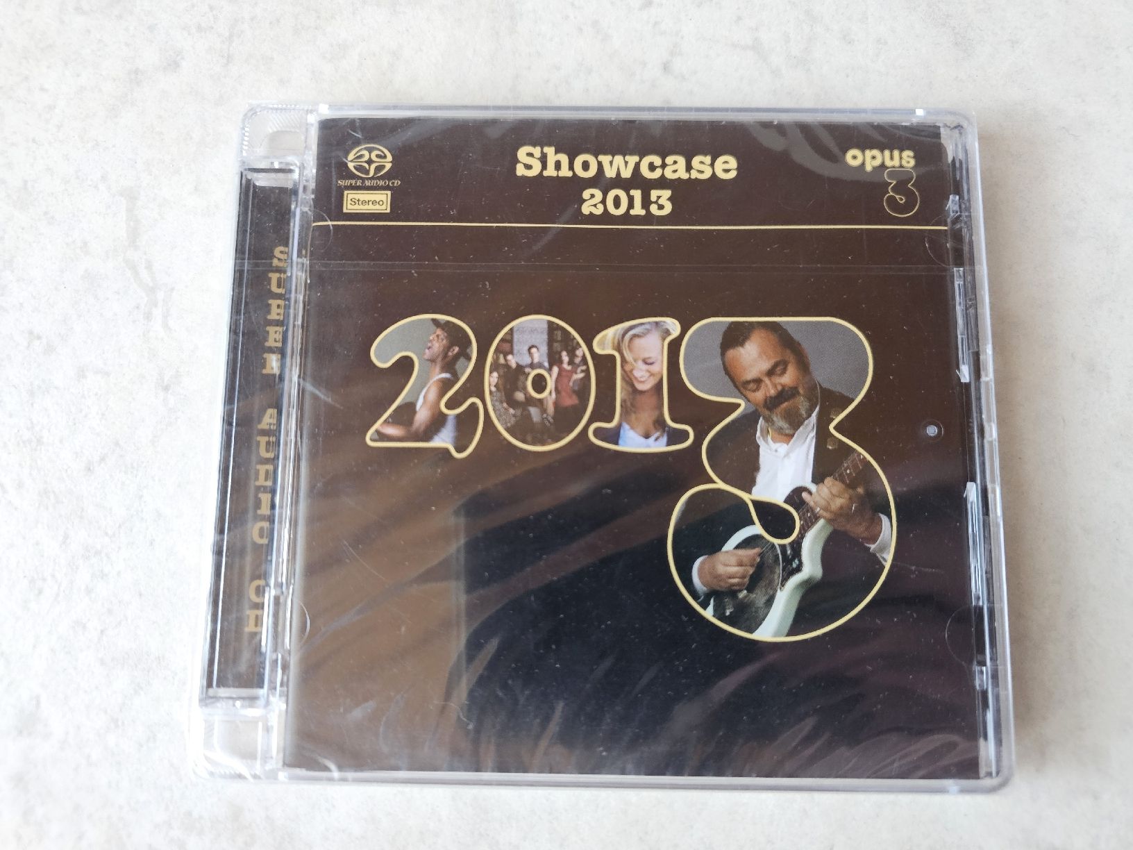 CD: Showcase 2013  /  SACD Fabrikneu – Nuovo e nell'imballaggio originale da Schneisingen venduto da backstore24