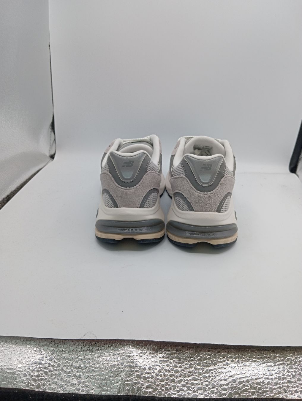 New Balance Scarpe da uomo: New Balance 2010 (EU40.5) – Nuovo e nell'imballaggio originale da Schaffhausen venduto da outlez 3