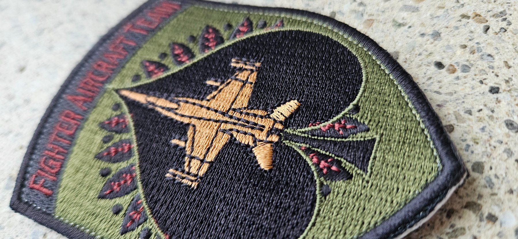 Schweizer Armee Plaketten & Abzeichen: *** Spez Badge Luftwaffe mit klett *** – Neu und originalverpackt aus Riedholz von fr_sIruP 1