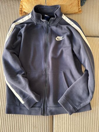 Nike Trainingsjacke dunkelblau mit Reissverschluss Grösse M