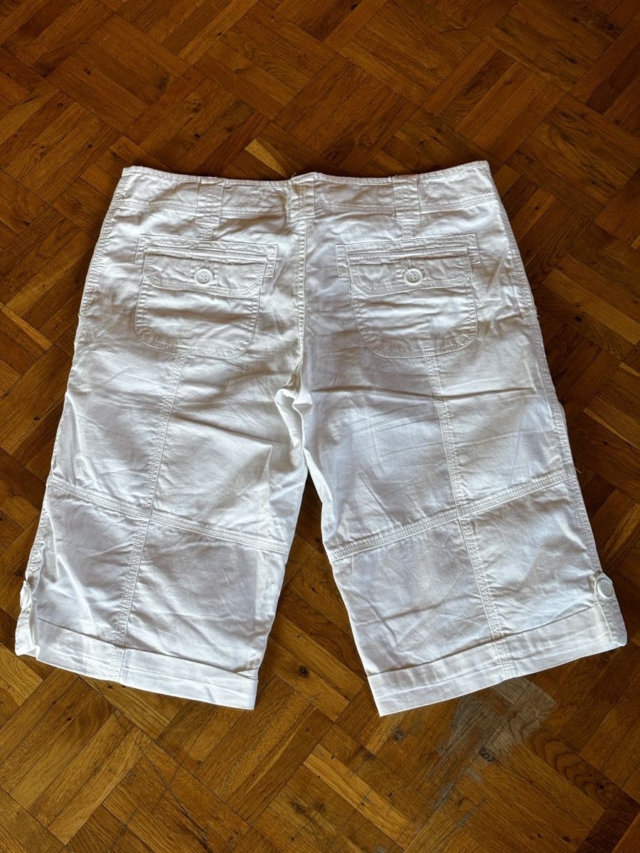 Pantalons: Shorts – D'occasion à Fortunau (Ayent) par CicciStore 1