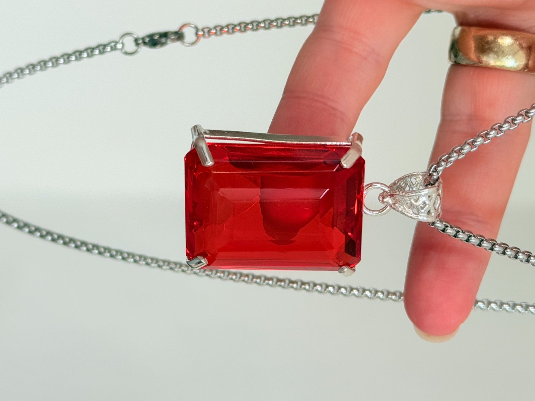 Colliers: 100 Ct Loose Gemstone Certified COLLIER – Neuf avec emballage d'origine à Genève par AWWA 4