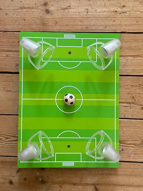 Lampen: Fussball-Lampe mit vier Spots – Gebraucht aus Winterthur von bin_y5kb 1
