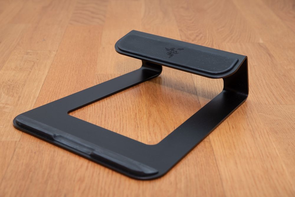 Razer Laptop Stand | Schwarz (Gebraucht) in Allschwil für CHF 6 – mit ...