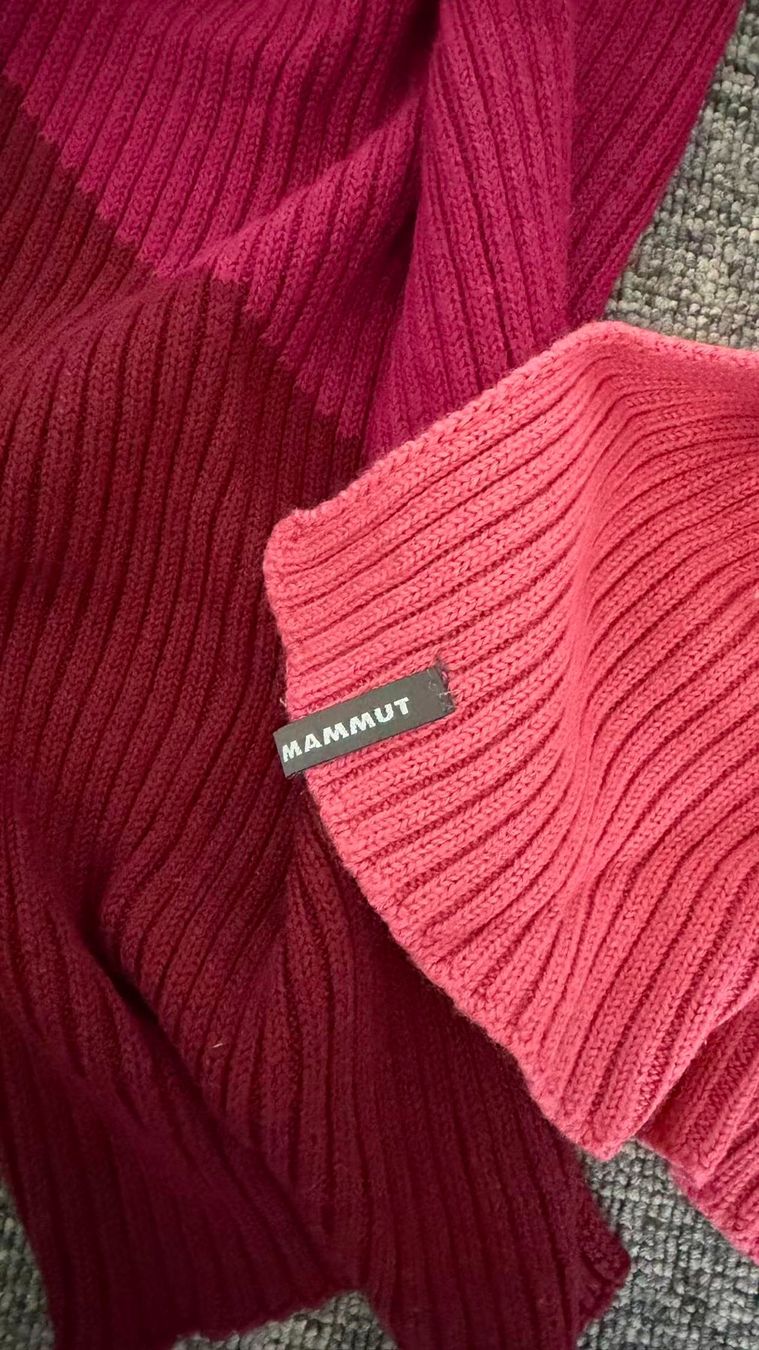 Foulards, Tücher & Schals: Scarf – Gebraucht aus Zürich von yug_2zrw 1