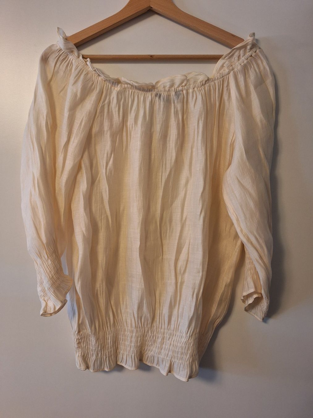 Tops: Sommerbluse Off-Shoulder, Grösse M, luftig-leicht! – Gebraucht aus Winterthur von mel_65g9 2