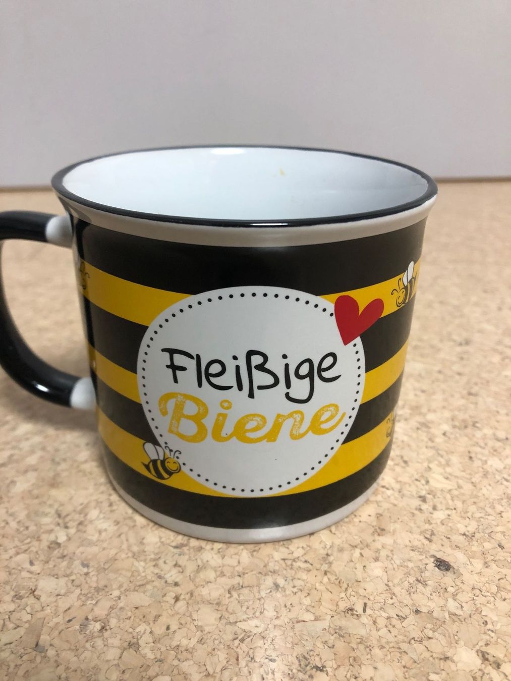 Tazze: Henkeltasse Fleissige Biene – Usato da Ballwil venduto da goldi360 1
