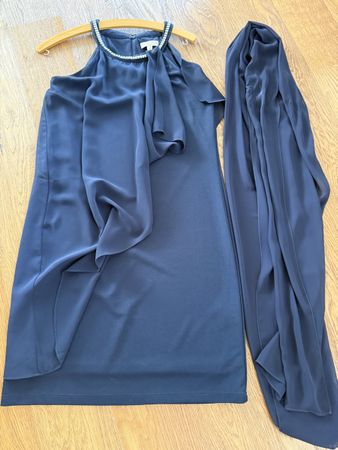 Elegantes Kleid mit Chiffon-Schal, Gr. 36