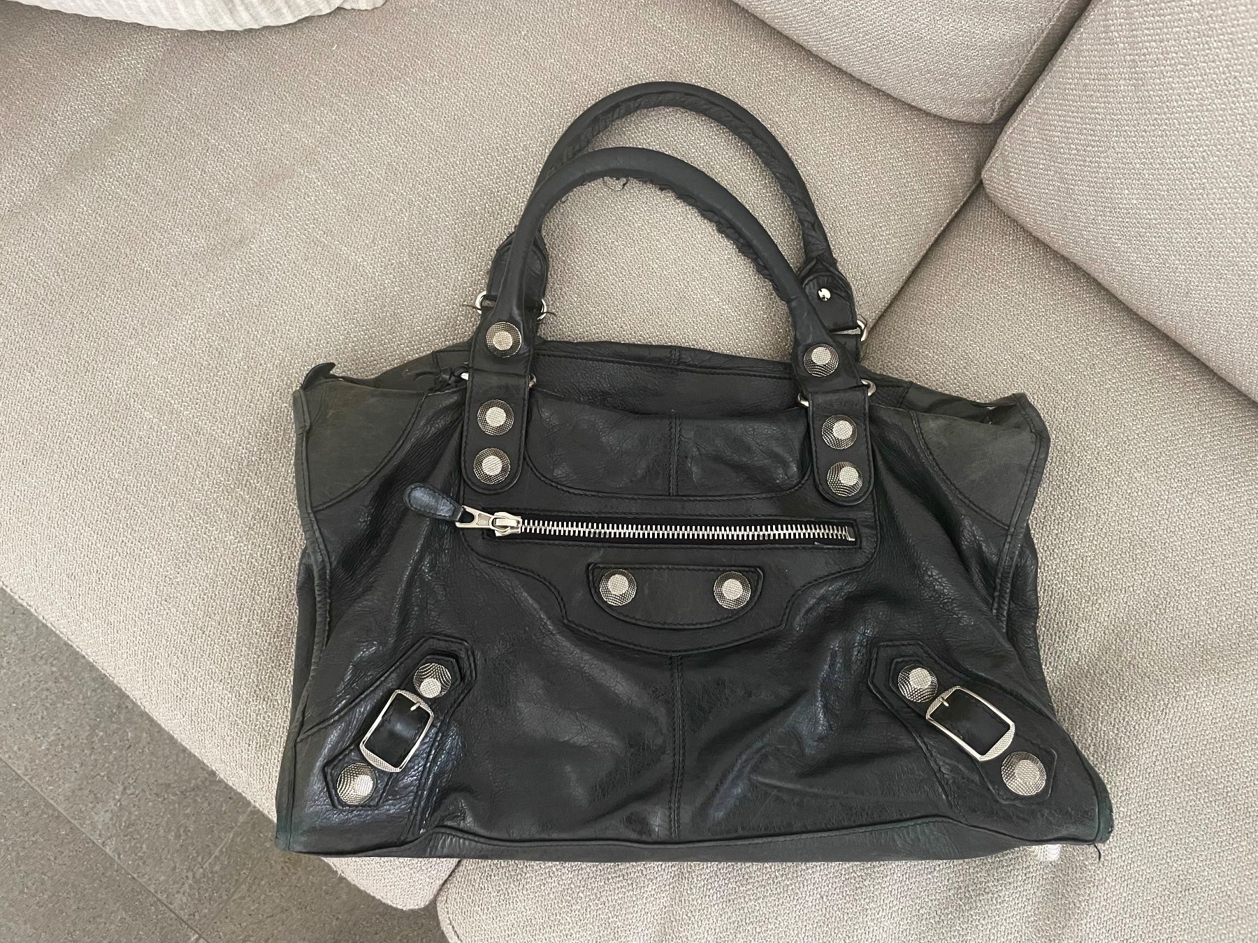 Balenciaga Taschen für Damen: Balenciaga Giant Stud Bag - Black – Gebraucht aus Zürich von