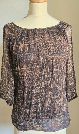 Chemisier en Soie 100%  Imprimé Animal Taille S manches 3/4