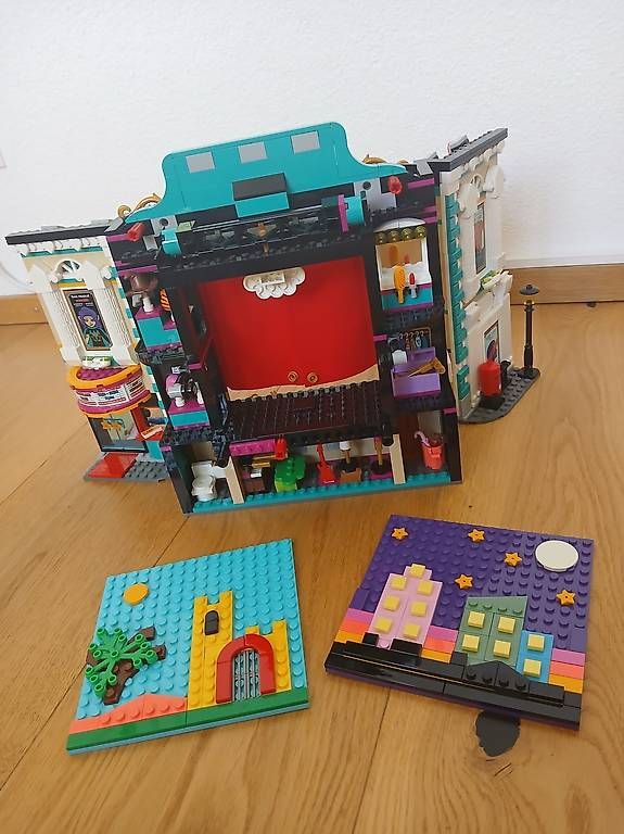 Jeux de construction: LEGO Friends 41714 Andreas Theaterschule – D'occasion à Roggliswil par Nleu 4