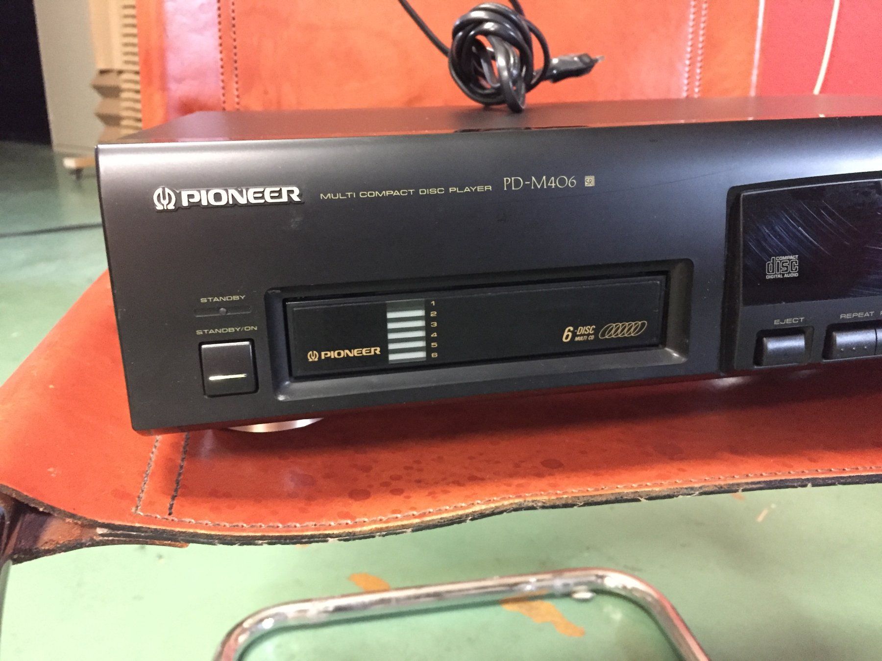 Pioneer Multimediaplayer & Streamer: Pioneer PD-M406 Multi CD Player (6-Disc) – Defekt aus Spiez von  3