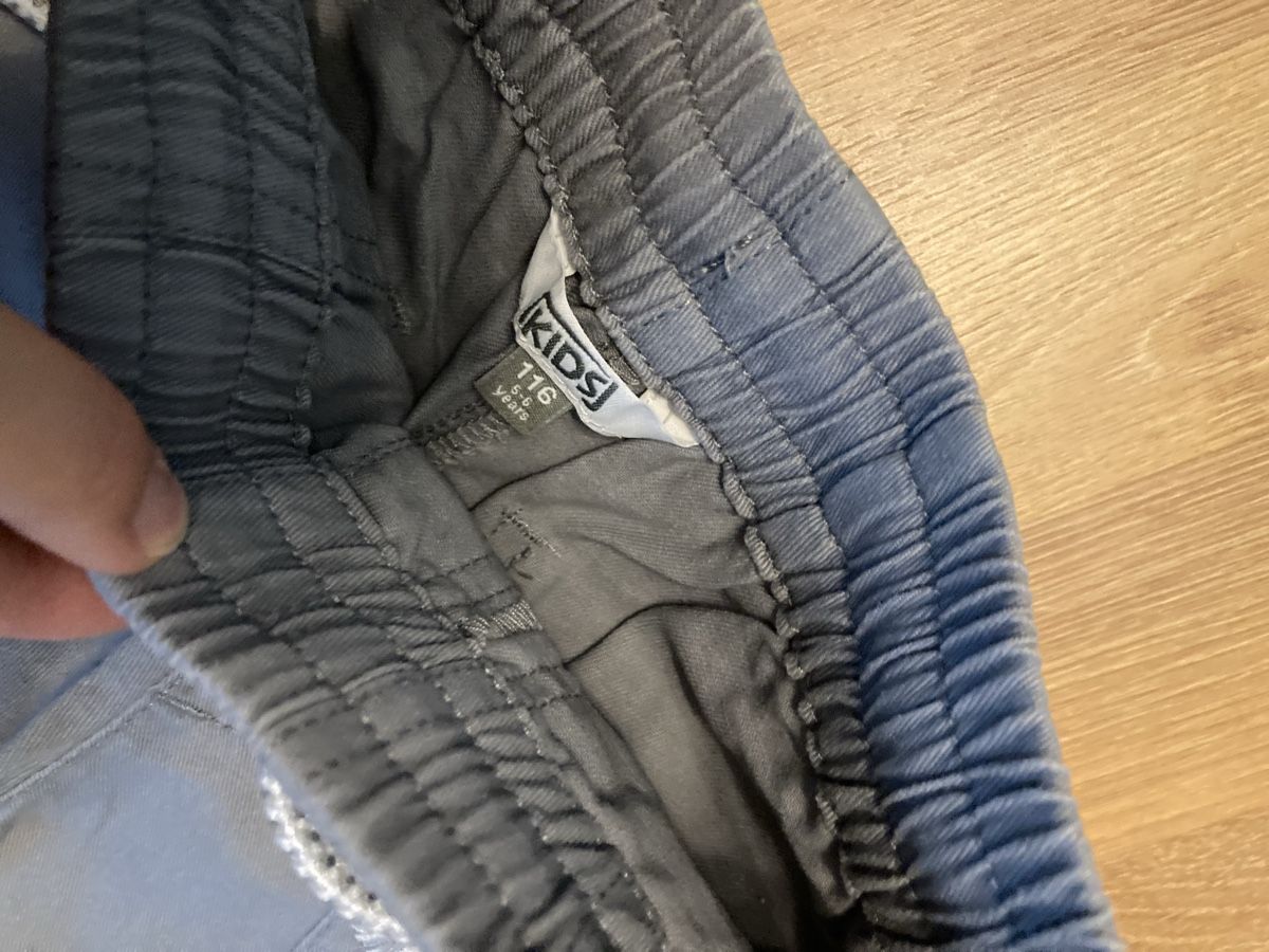 Pantaloni: Jungen Hose Gr. 116 – Usato da Emmenbrücke venduto da JJ_89 2