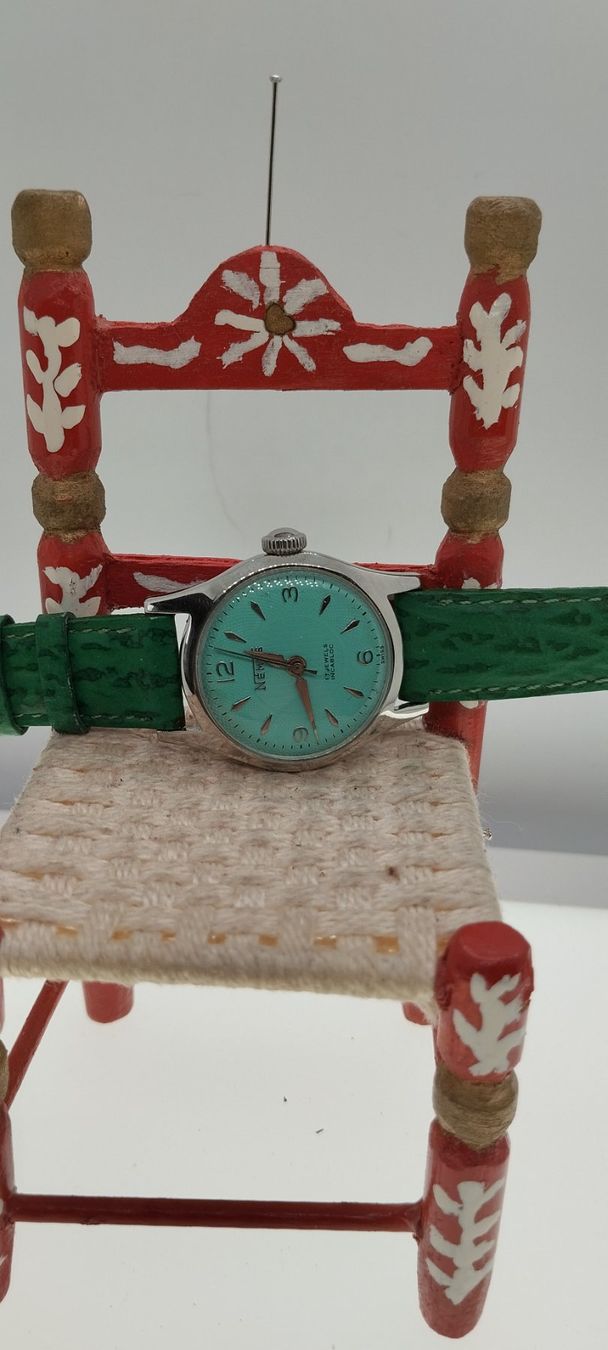 Uhren: Montre récupération vintage nemos – Gebraucht aus La Chaux-de-Fonds von jac_9llg 2