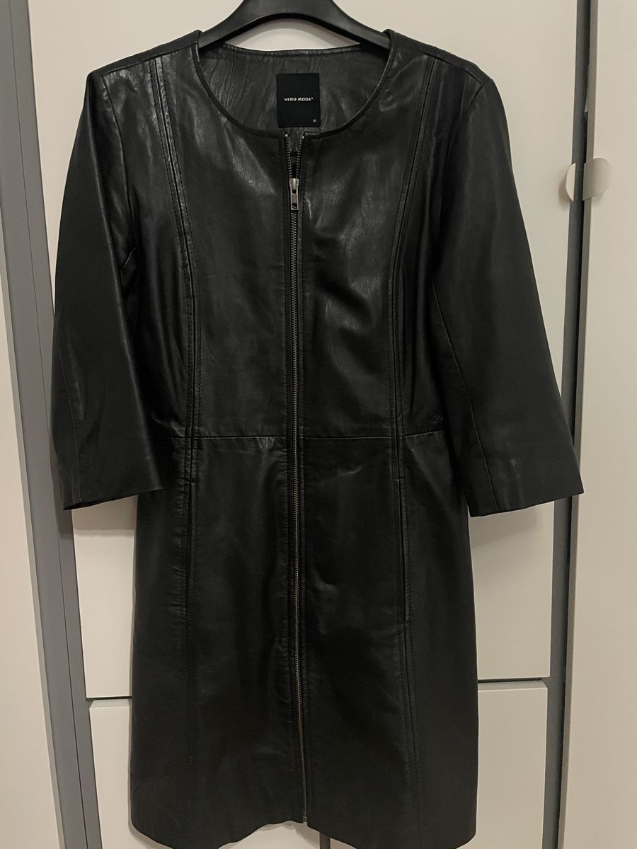 Vero Moda Cappotti: Vero Moda Echt Lederjacke, Grösse M, Top Zustand! – Nuovo (secondo la descrizione) da Effretikon venduto da lihong