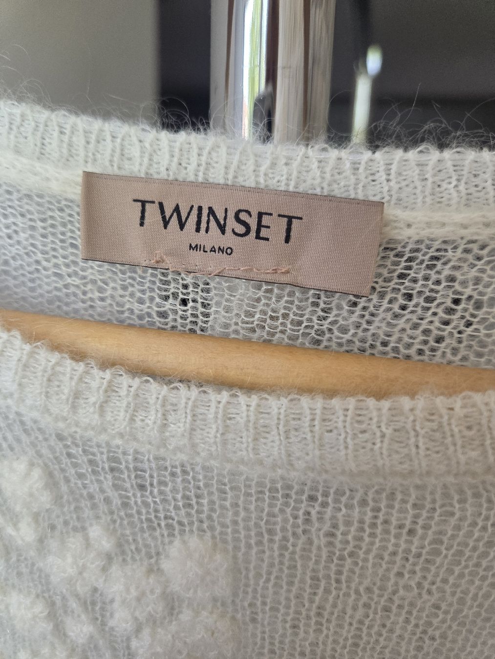 Twinset Pullover & Sweatshirts: Wunderschöner Twinset Milano Pullover | Weiss  – Neu (gemäss Beschreibung) aus Scherzingen von tan_l9n2 1