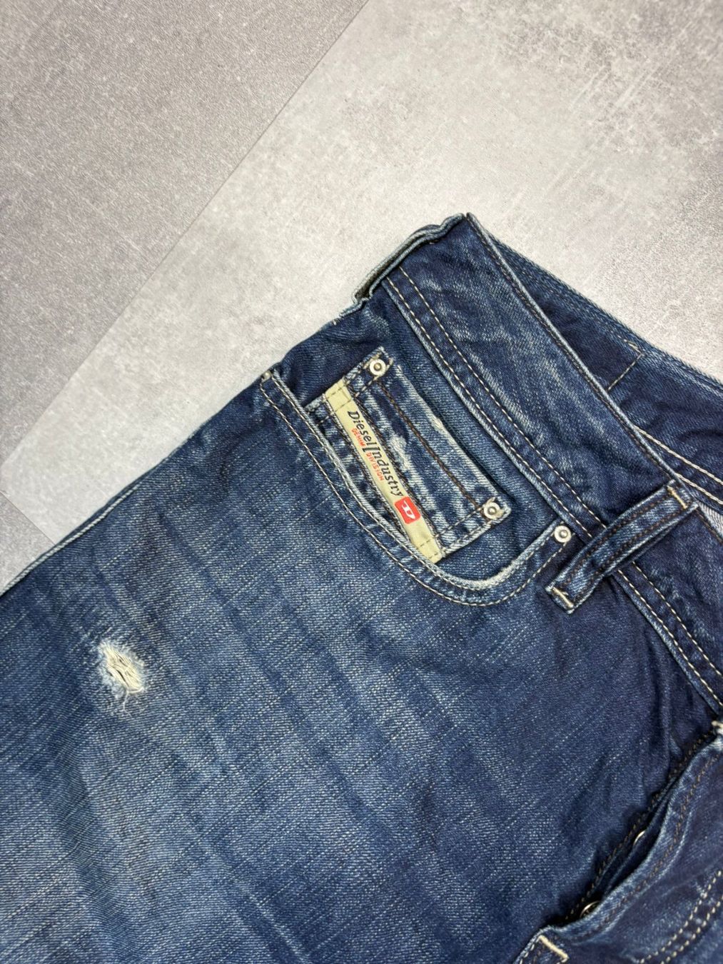 Diesel Jeans: Vintage Diesel Bootcut Flared Jeans (M) – Nuovo (secondo la descrizione) da Werdenberg venduto da hase.vintage 6