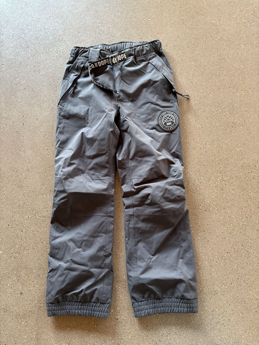 Dope Pantaloni: Dope Snowboardhose S – Usato da Untersiggenthal venduto da Flaudy
