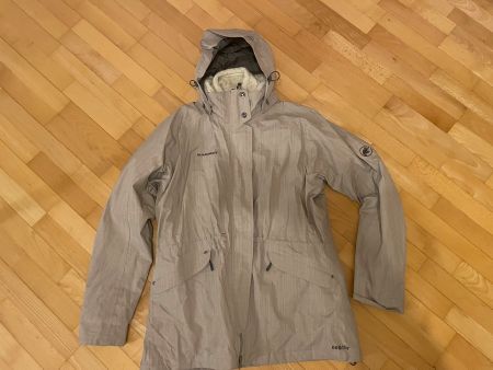 Damen Winterjacke Mammut, Gr. 2XL. Innenjacke herausnehmbar.