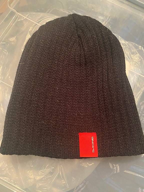 Hüte, Mützen & Caps: Wintermütze Dakine – Gebraucht aus Walchwil von AlonsoXXX