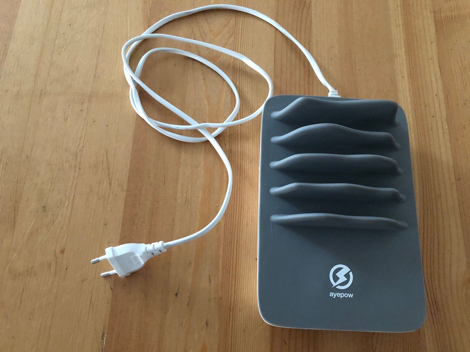 Caricabatterie: Wireless Charger Station + usb – Nuovo (secondo la descrizione) da allschwil venduto da Admin1456 3