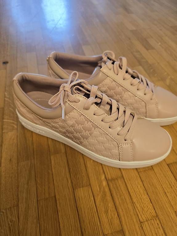 Michael Kors Damenschuhe: Michael Kors Sneaker gr 37 – Gebraucht aus Dättwil AG von sar_7kqc