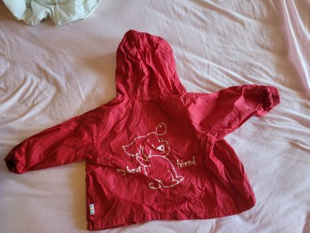 Veste enfant Lollipop rouge avec capuche taille 86 occasion