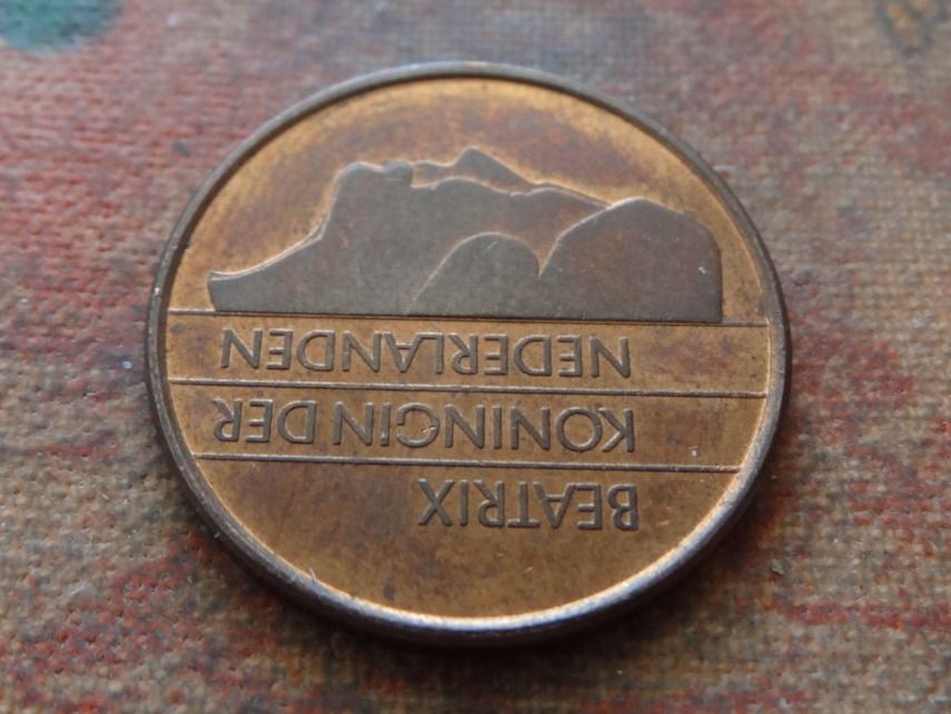 Tutti le monete: PAYS-BAS  Nederland  5  Cents  1987 – Usato da Romanel-sur-Lausanne venduto da Swift13 1