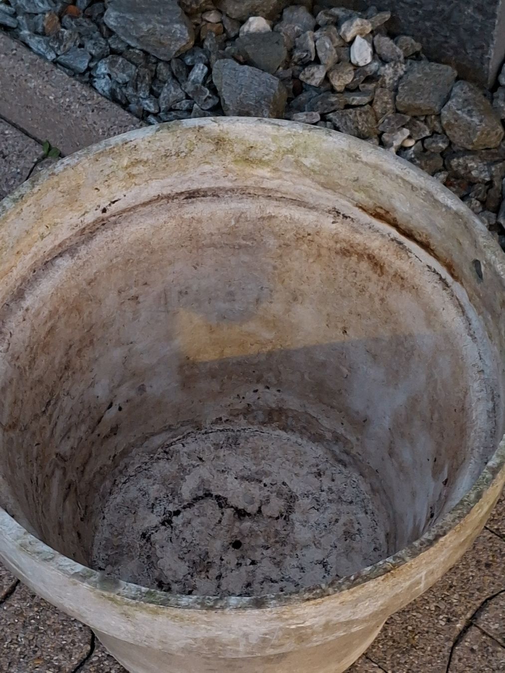 Eternit Blumentöpfe: Willy Guhl Eternitt Blumentopf – Gebraucht aus Ganterschwil von HeidiuPeter 5