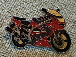 G024 - Pin Motorrad Suzuki