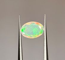Ab 1 Fr. - Top 0.85 ct Opal Edelstein - unbehandelt