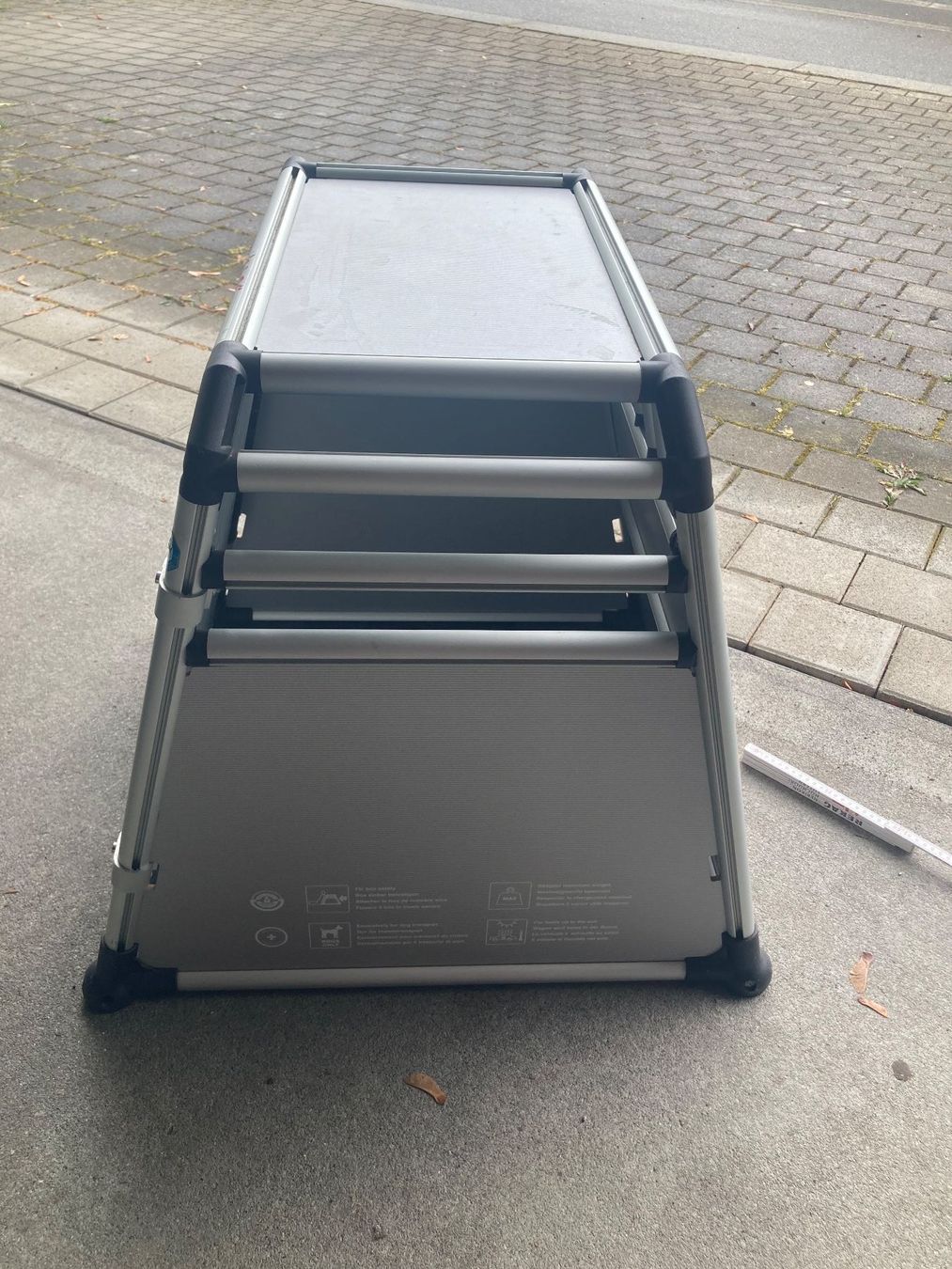 Liege- & Schlafplätze: Hundebox Aluminium – Gebraucht aus Ebikon von eebro01 1