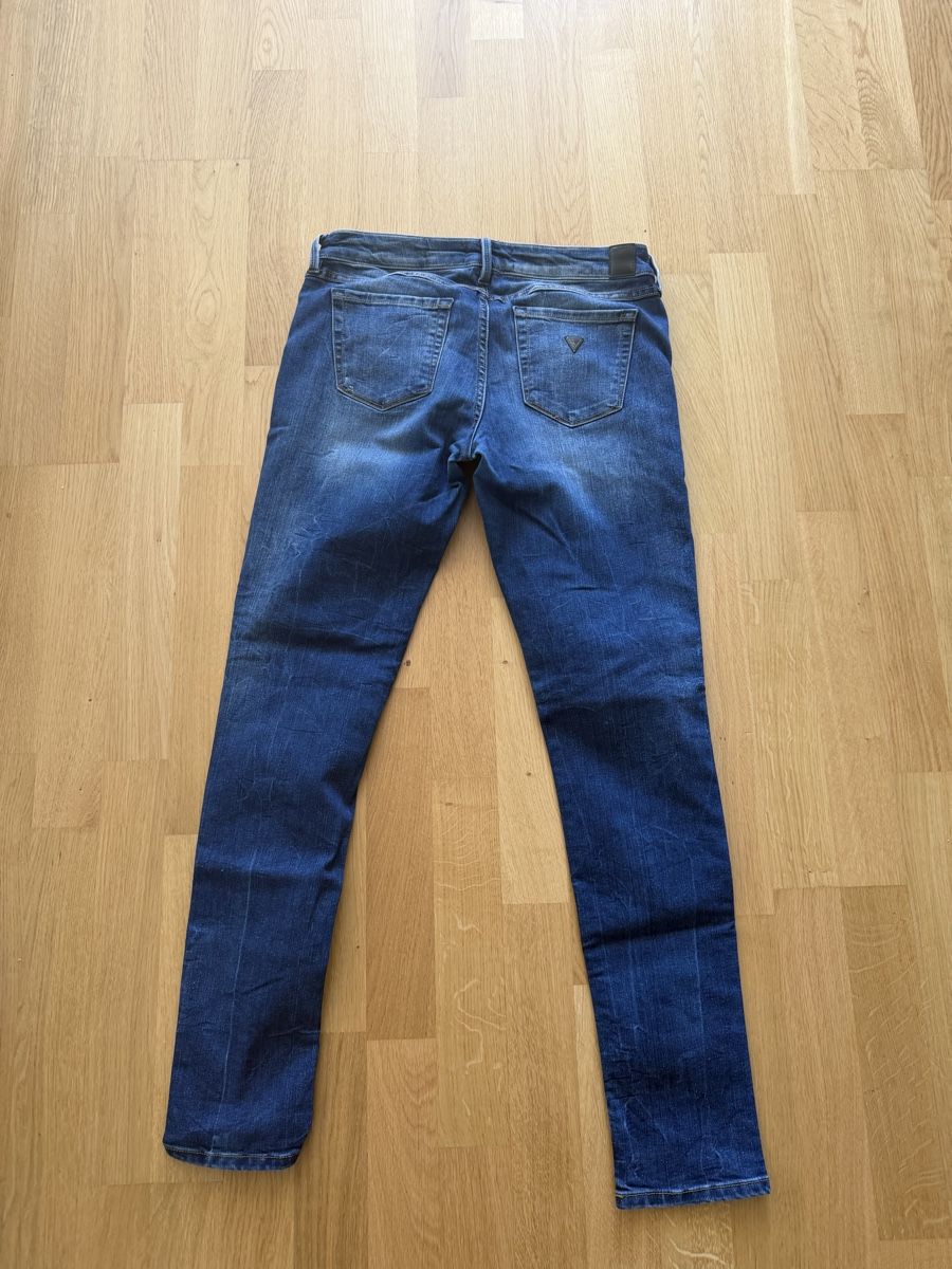 Guess Pantaloni: Guess damen hose – Usato da Rümlang venduto da Ze933 3