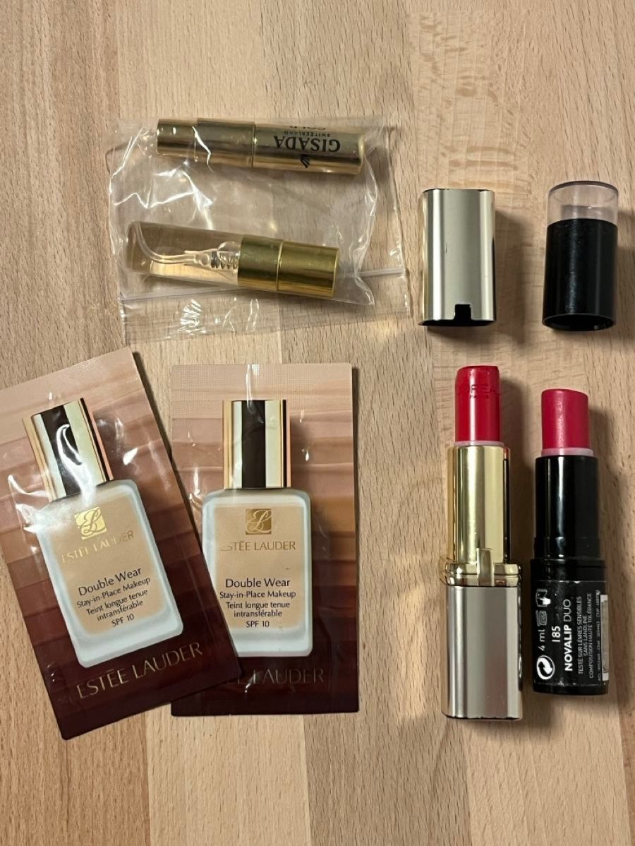 Make-up: Make-up Set: Estée Lauder, Gisada, Lippenstifte - Top! – Usato da Winterthur venduto da Nanole