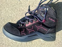 LOWA Trekking-Schuh Gr. 33