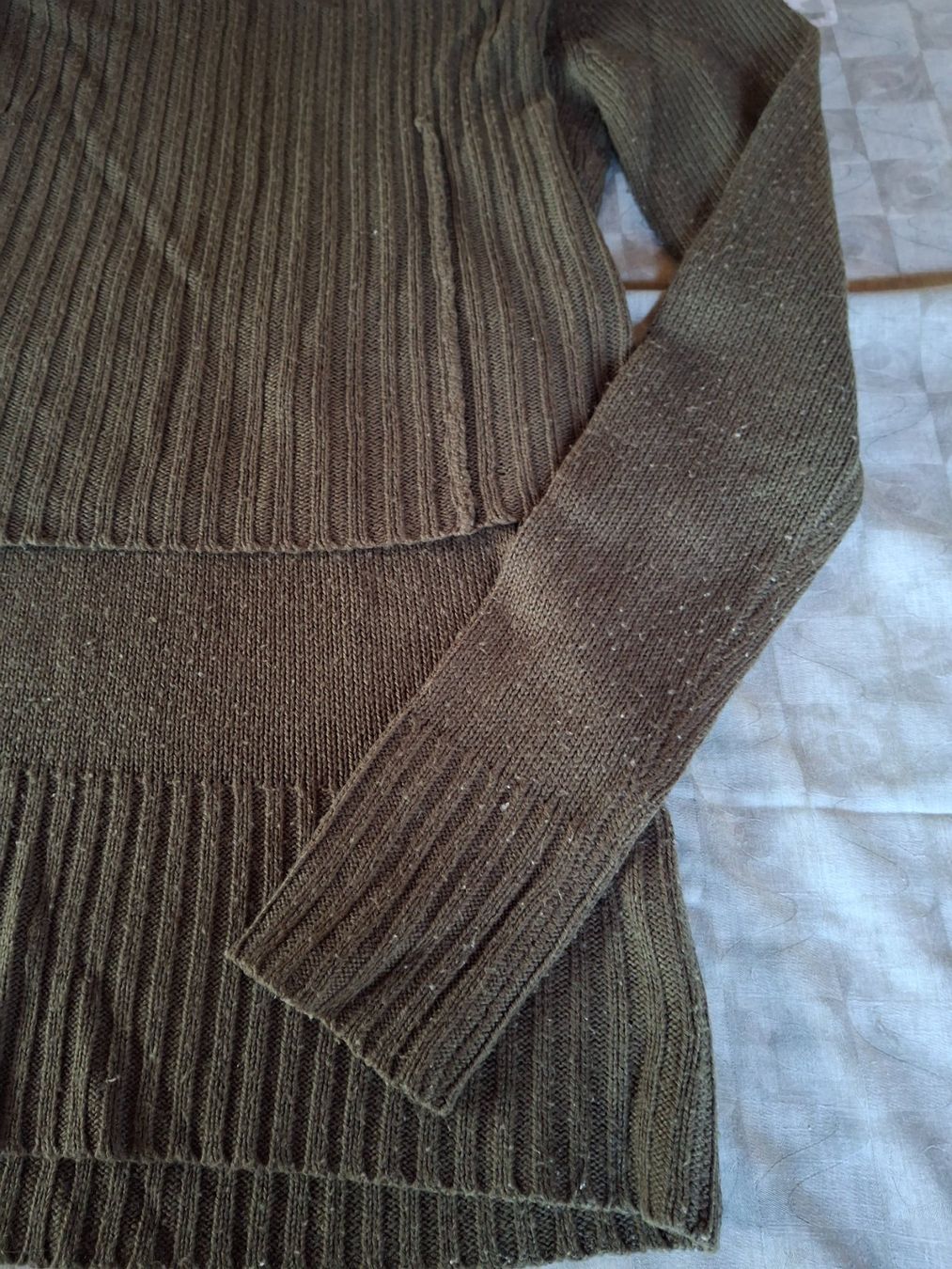 Maglioni & Felpe: Pull vert olive grand col taille XS marque Chicorée – Usato da Villiers venduto da san_jn5w 1