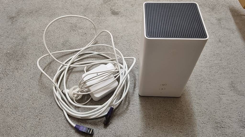 Modem & Router: Swisscom Internet Box 2 – Usato da Ehrendingen venduto da NSX-RR 2
