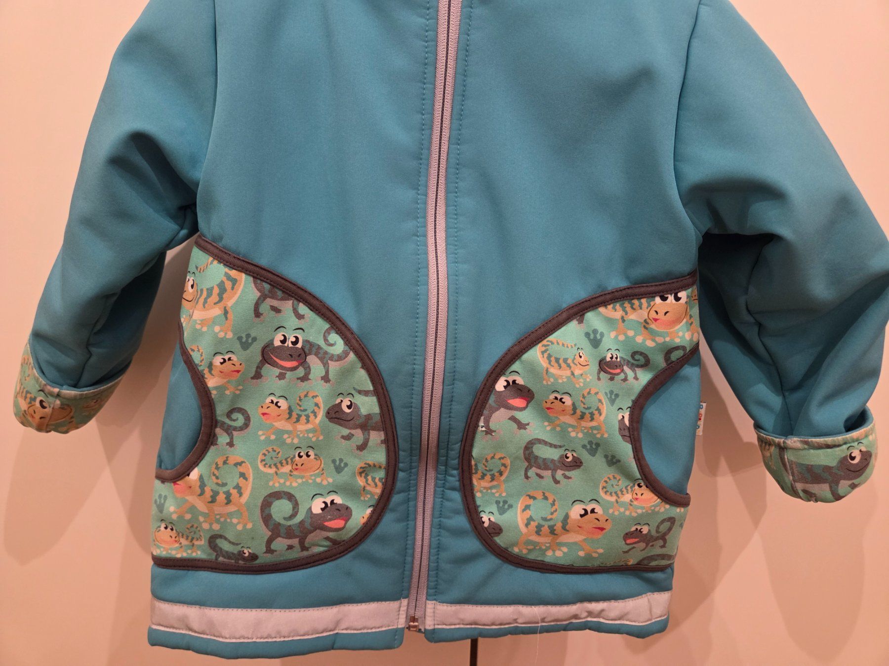 Giacche & Cappotti: Babauba Handmade Winter Softshelljacke Gr. 104 neuwertig – Nuovo (secondo la descrizione) da Heinrichswil venduto da frankie19860 4