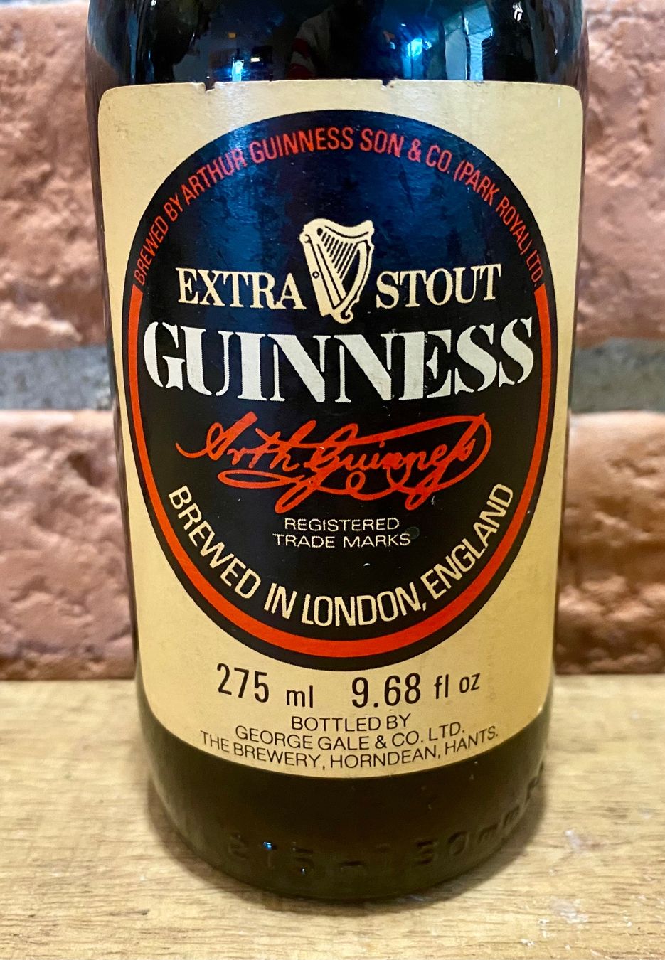 Bottiglie: 1970er - GUINNESS Extra Stout volle Flasche - London England – Usato da Root venduto da ENGLAND-TREASURES 1