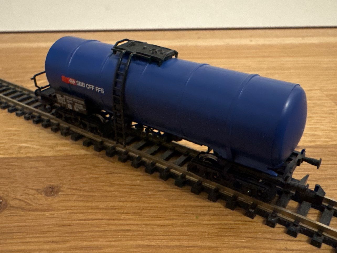 Fleischmann Modellini di ferrovie: Fleischmann SBB Kesselwagen – Nuovo (secondo la descrizione) da Schlierbach venduto da Look8 1