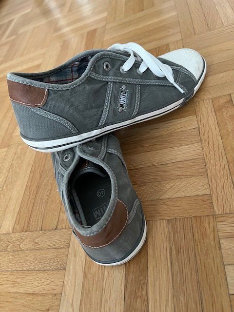 Mustang Scarpe da uomo: Sneaker "MUSTANG" Gr. 40, antrazit – Nuovo (secondo la descrizione) da Walenstadt venduto da ricamul 7