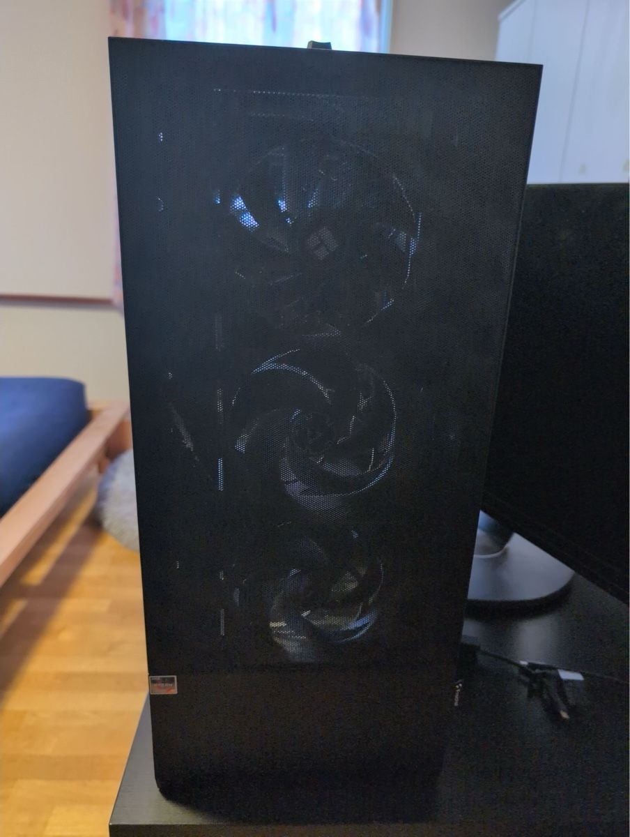 Amd PC: Gaming und Multimedia PC – Usato da Lömmenschwil venduto da chrisi12 1