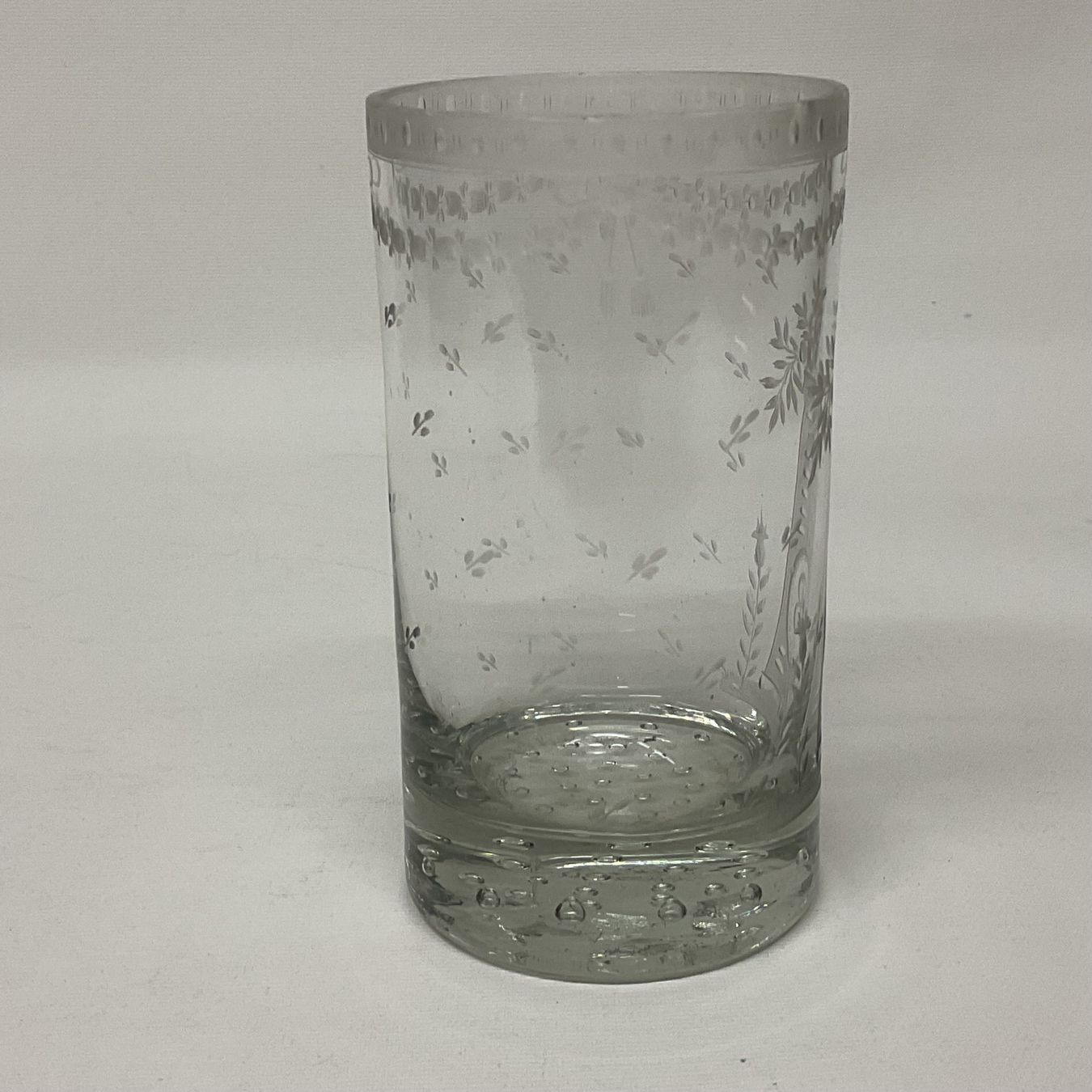 Bicchieri: Glasbecher antik, geschliffen, geätzt – Usato da Zürich venduto da -Panoptikum- 3