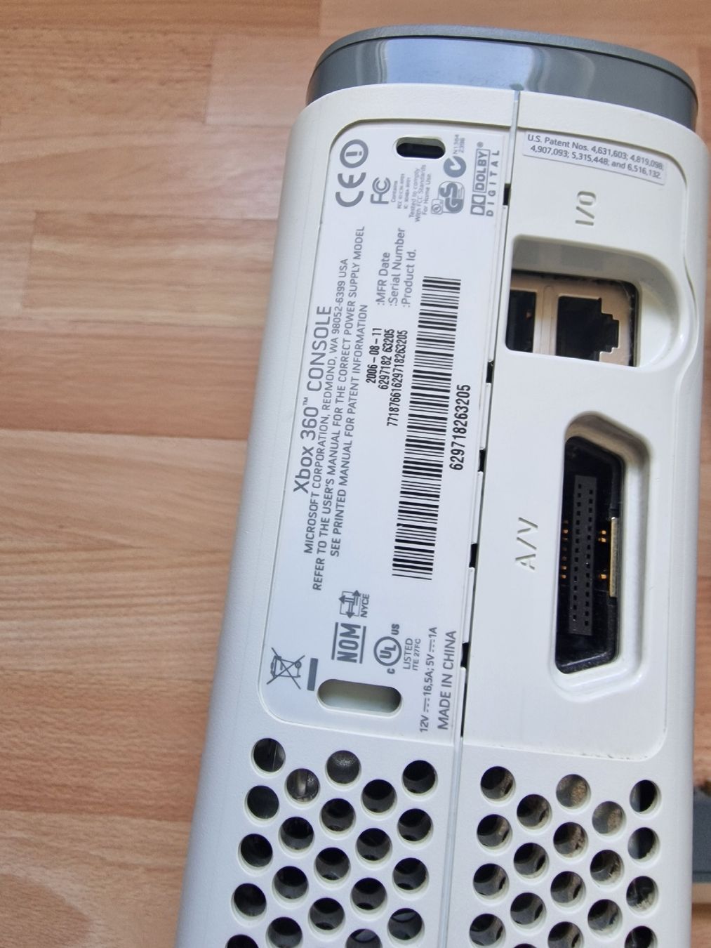 Microsoft Consoles: Spielkonsole Microsoft Xbox 360 mit Controller gebraucht – D'occasion à Fahrwangen par luk_bhw7 5